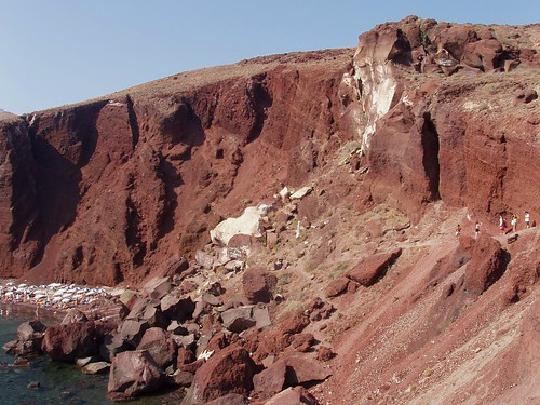 Red Beach, Beach near Cally Cave House (large image)