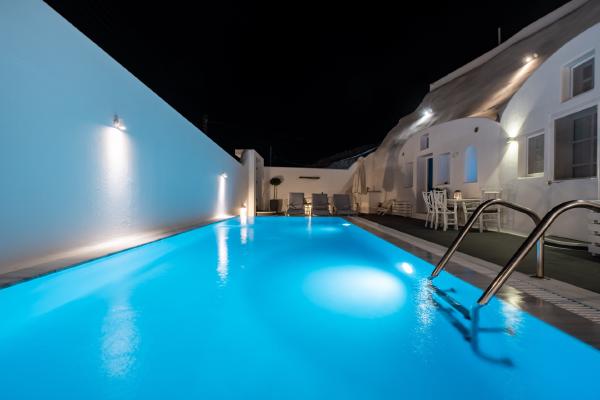 Cally cave house 16 hu 8a9866c20a2bace5.jpg