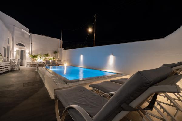 Cally cave house 4 hu 614c018b8e9ddc9d.jpg