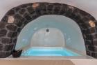 Jacuzzi suite double 44 hu3469f6e9b2d6c953d52c00b4c409dfd0 668745 320x0 resize q75 box.jpg