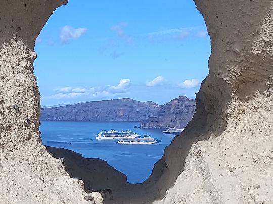 Cuore di Santorini, Punto di vista vicino Cally Cave House (immagine grande)